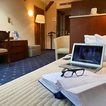 קרקוב Booking Hotel & Spa חדר תמונה