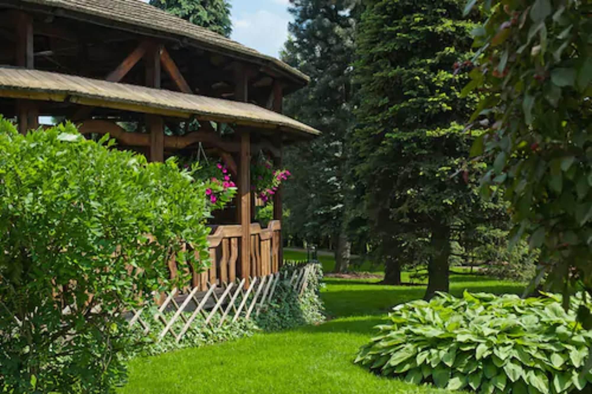 קרקוב Booking Hotel & Spa מראה חיצוני תמונה The arboretum