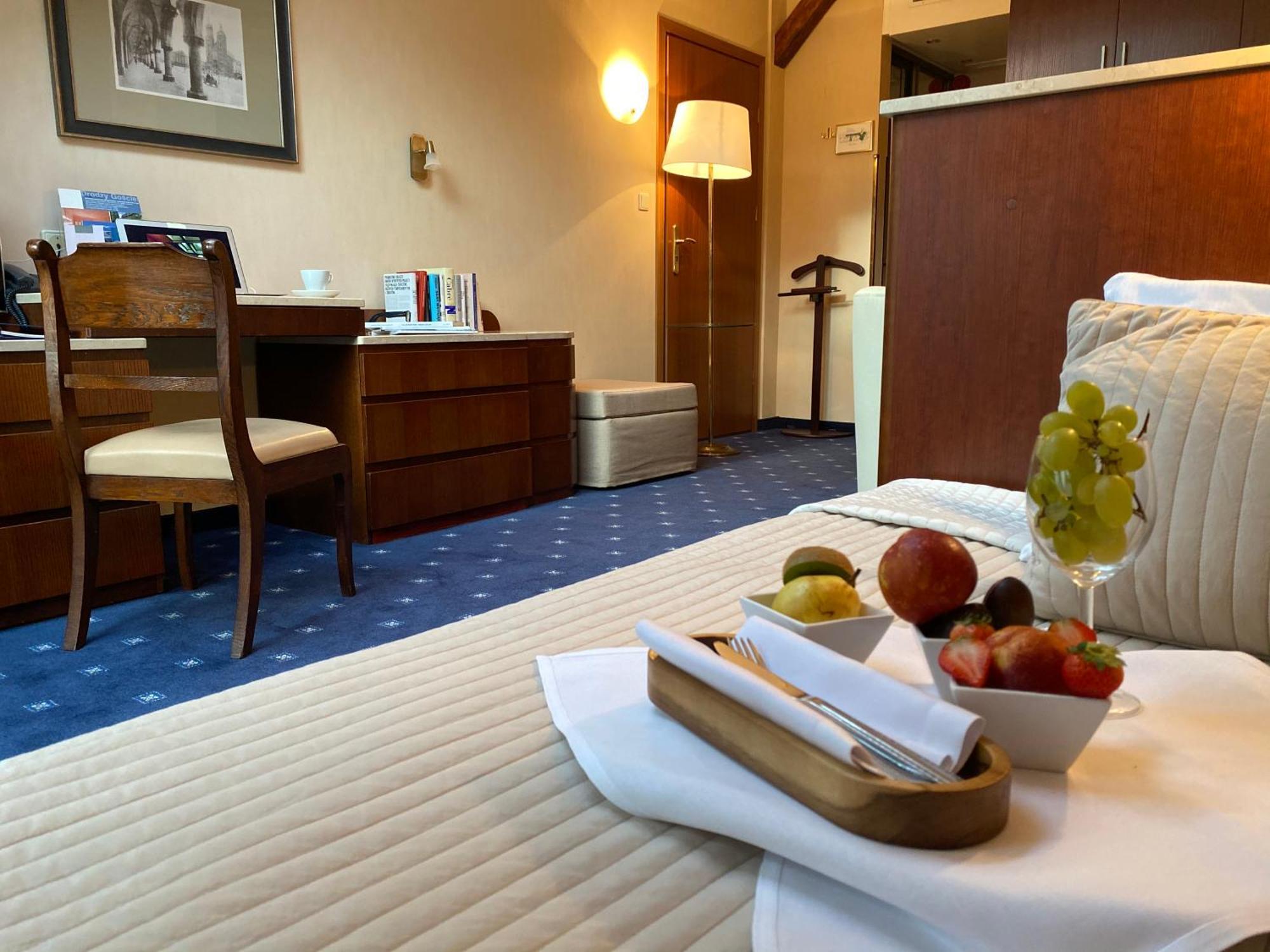 קרקוב Booking Hotel & Spa חדר תמונה