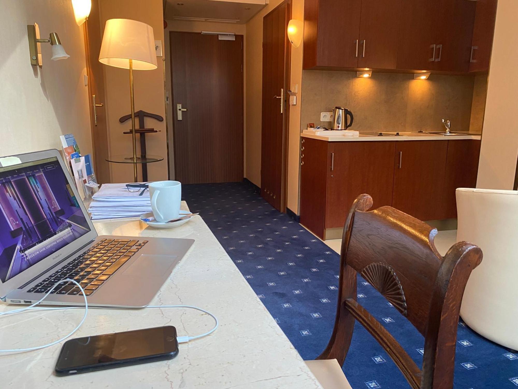 קרקוב Booking Hotel & Spa חדר תמונה